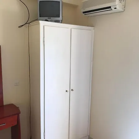 Metropol מלון דירות