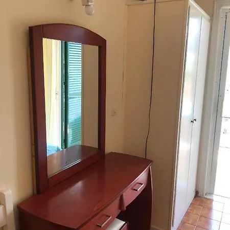 מלון דירות Metropol נידרי