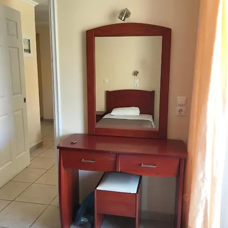 Metropol מלון דירות