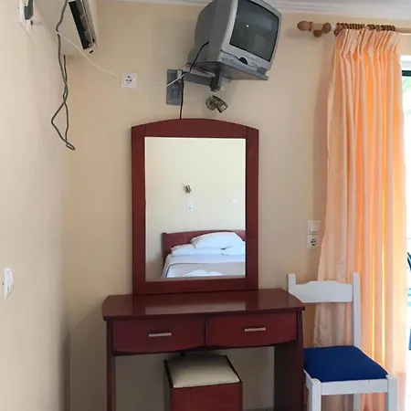 מלון דירות Metropol נידרי