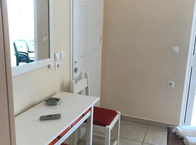 Metropol Lägenhetshotell Nidhrion